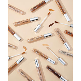 Neutrogena Brulee applied under eye demonstrates brightening effect