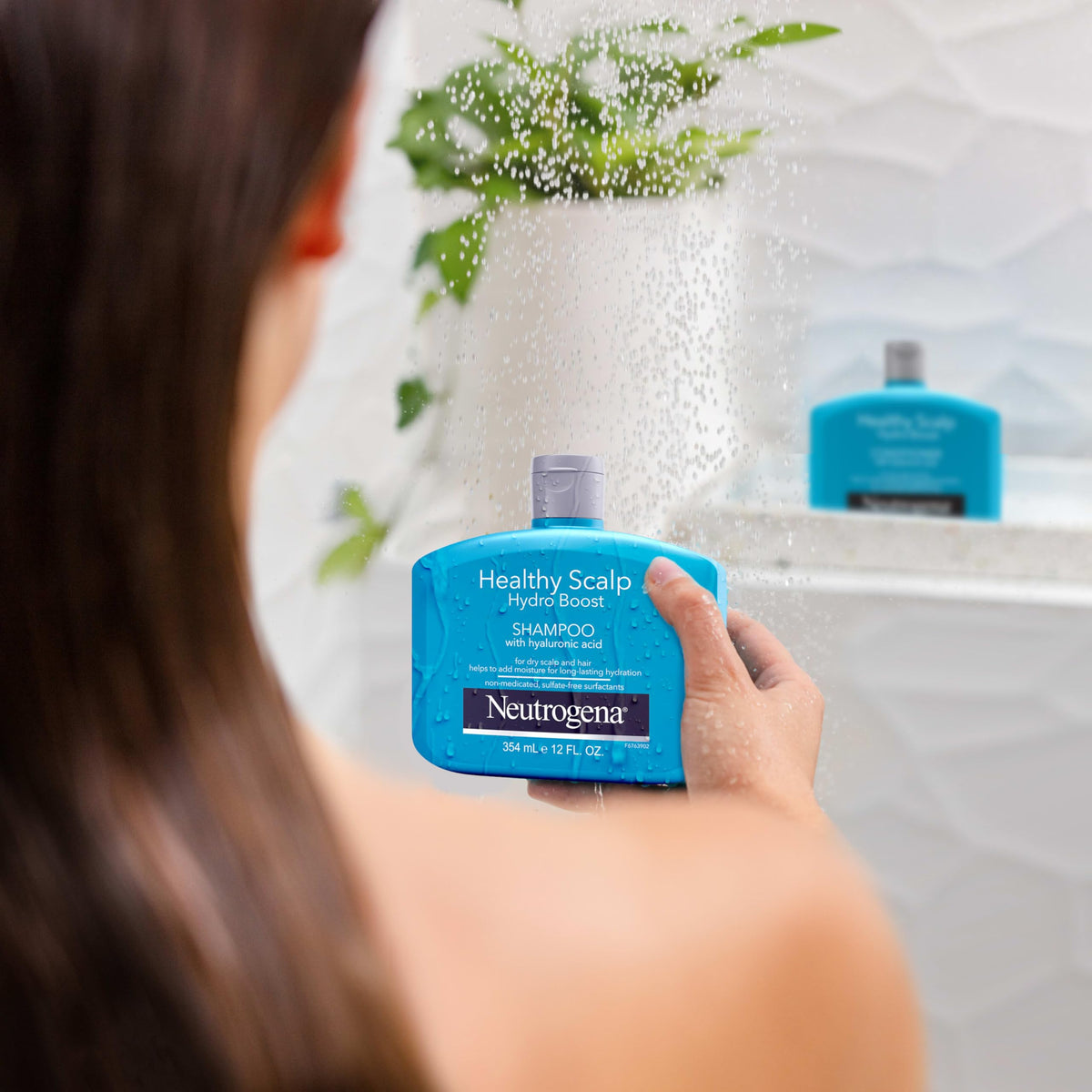 Neutrogena duo staged in bathroom showing easy daily hydration routine