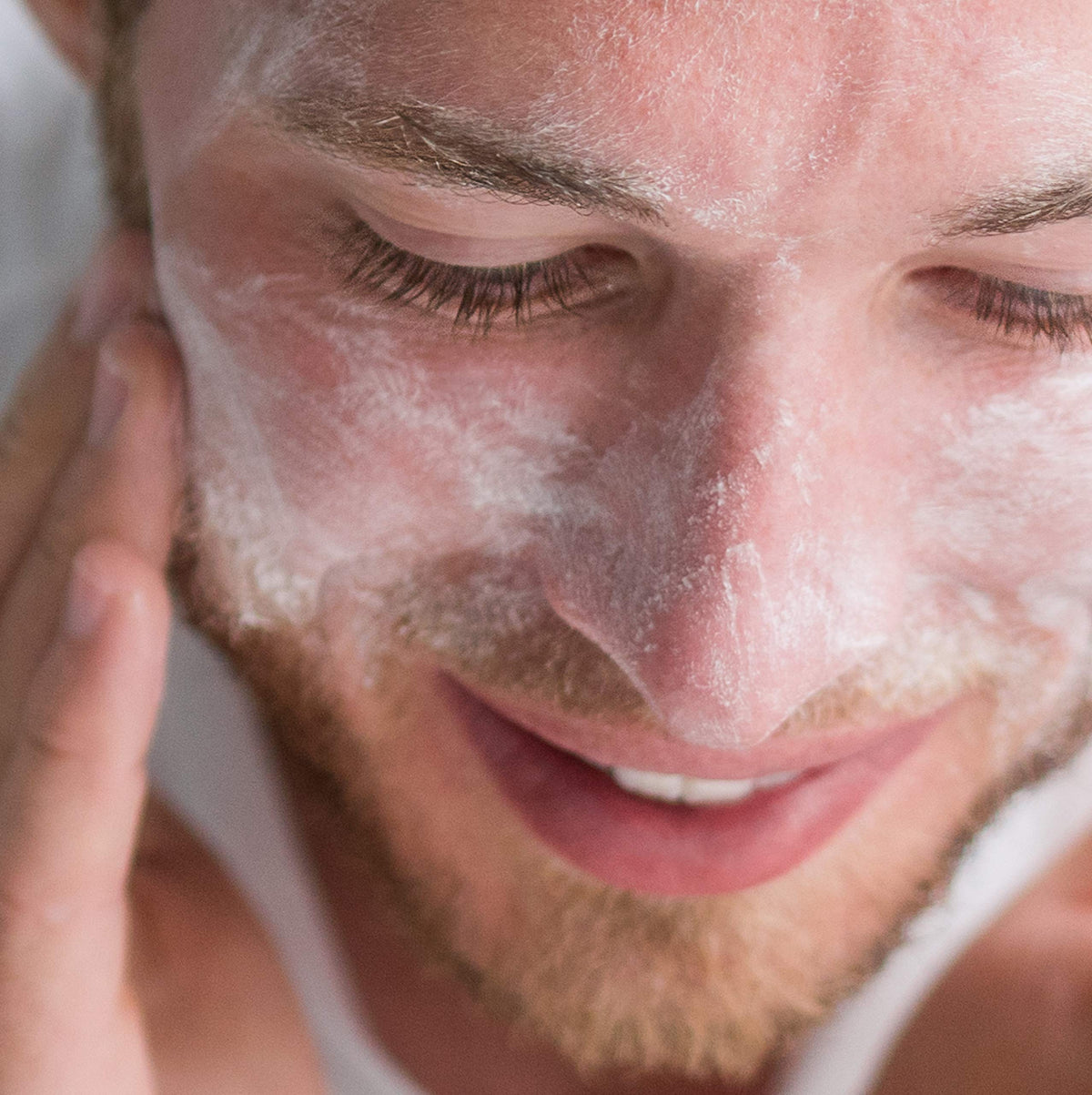 Neutrogena squeezed from tube demonstrating easy dispensing and controlled use
