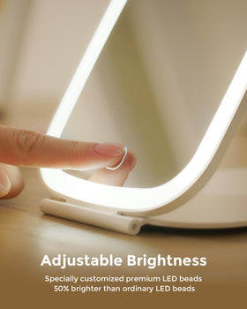 NEZZOE open top view highlighting LED ring for even makeup illumination benefit