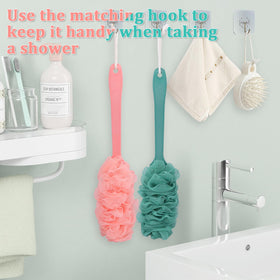 NICEMOVIC flexible scrubber head in hand demonstrating gentle exfoliation control