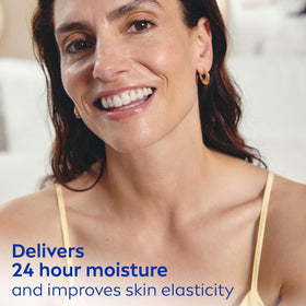 NIVEA decolletage moisturized skin highlighting improved elasticity