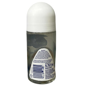 NIVEA Fresh Natural close-up of roll-on ball applying to underarm for gentle, long-lasting odor control