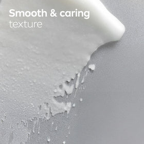 NIVEA visual of oils and vitamins C and E emphasizing nourishing benefits