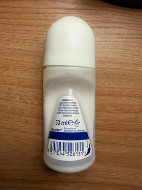 NIVEA roll-on texture close-up highlighting smooth non-sticky finish