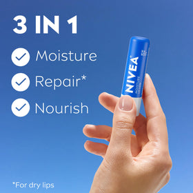 NIVEA close-up of creamy shea butter texture highlighting rich hydration