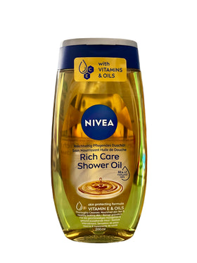 NIVEA shower oil close-up of milky texture demonstrating gentle hydration and smooth skin feel