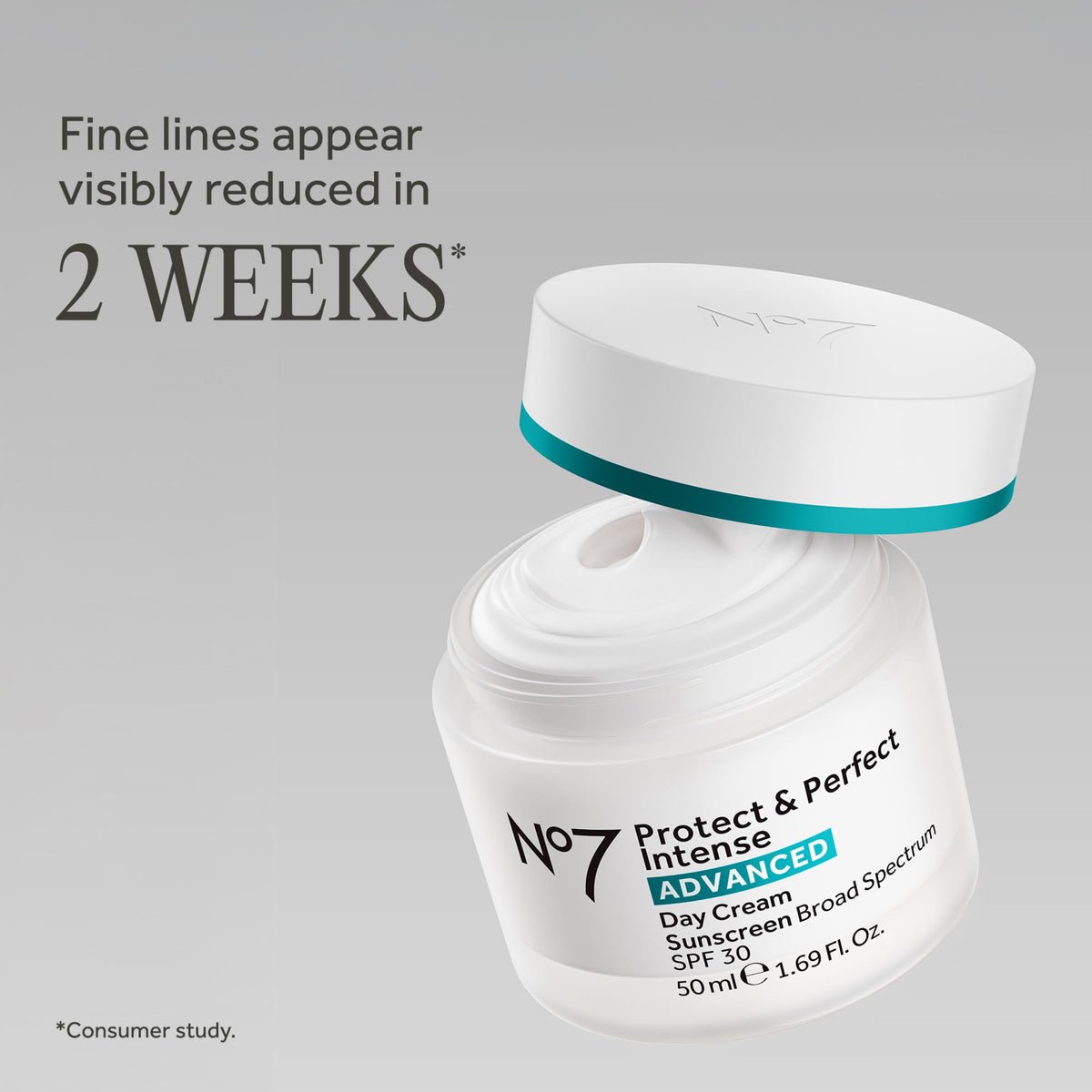 No7 cream close-up texture highlighting hyaluronic hydration and smooth finish