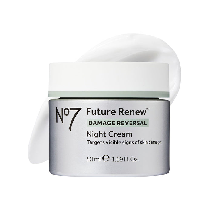 No7 jar front view showing brand and product in clear focus for recognition