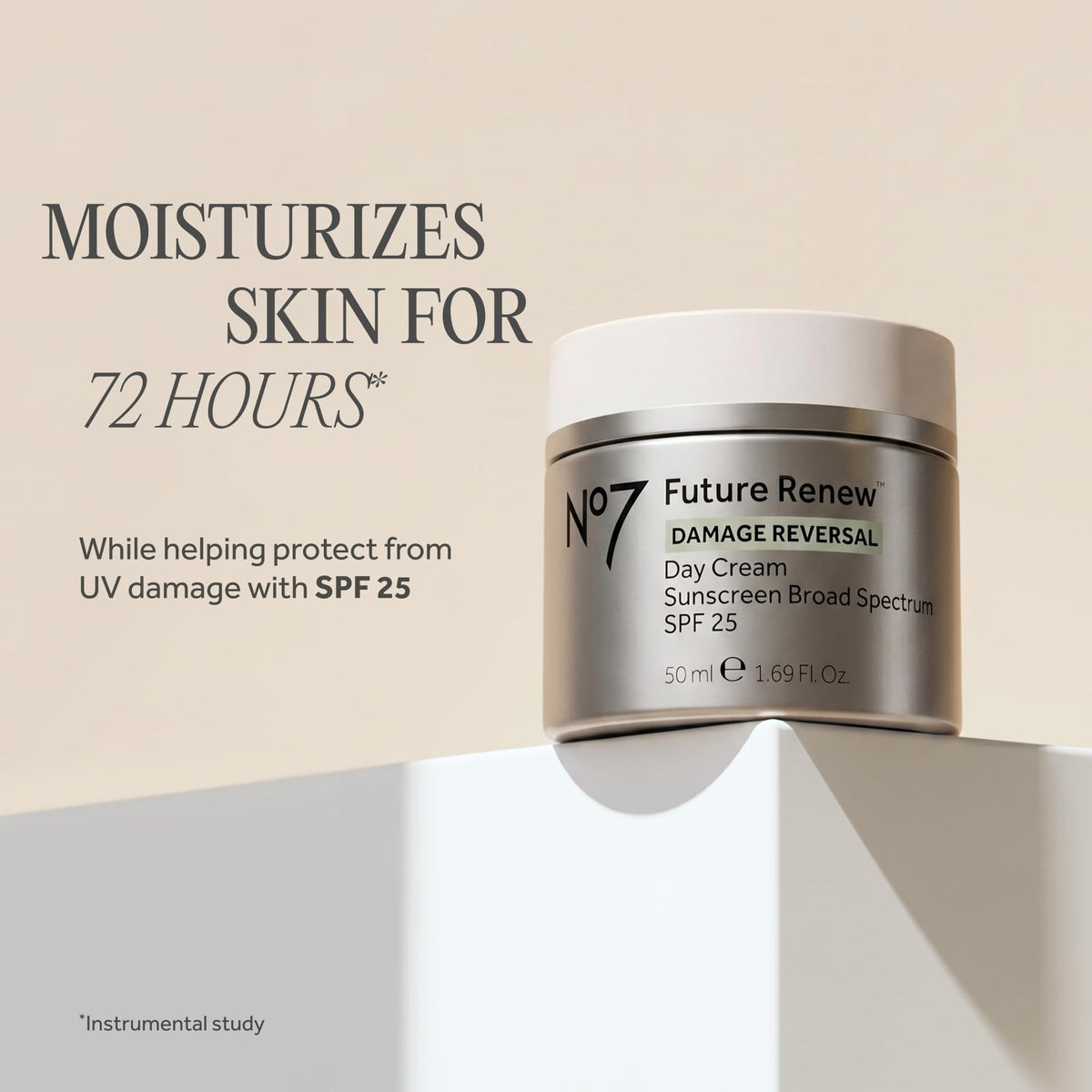 No7 Future Renew open cream texture showing smooth hydrating consistency