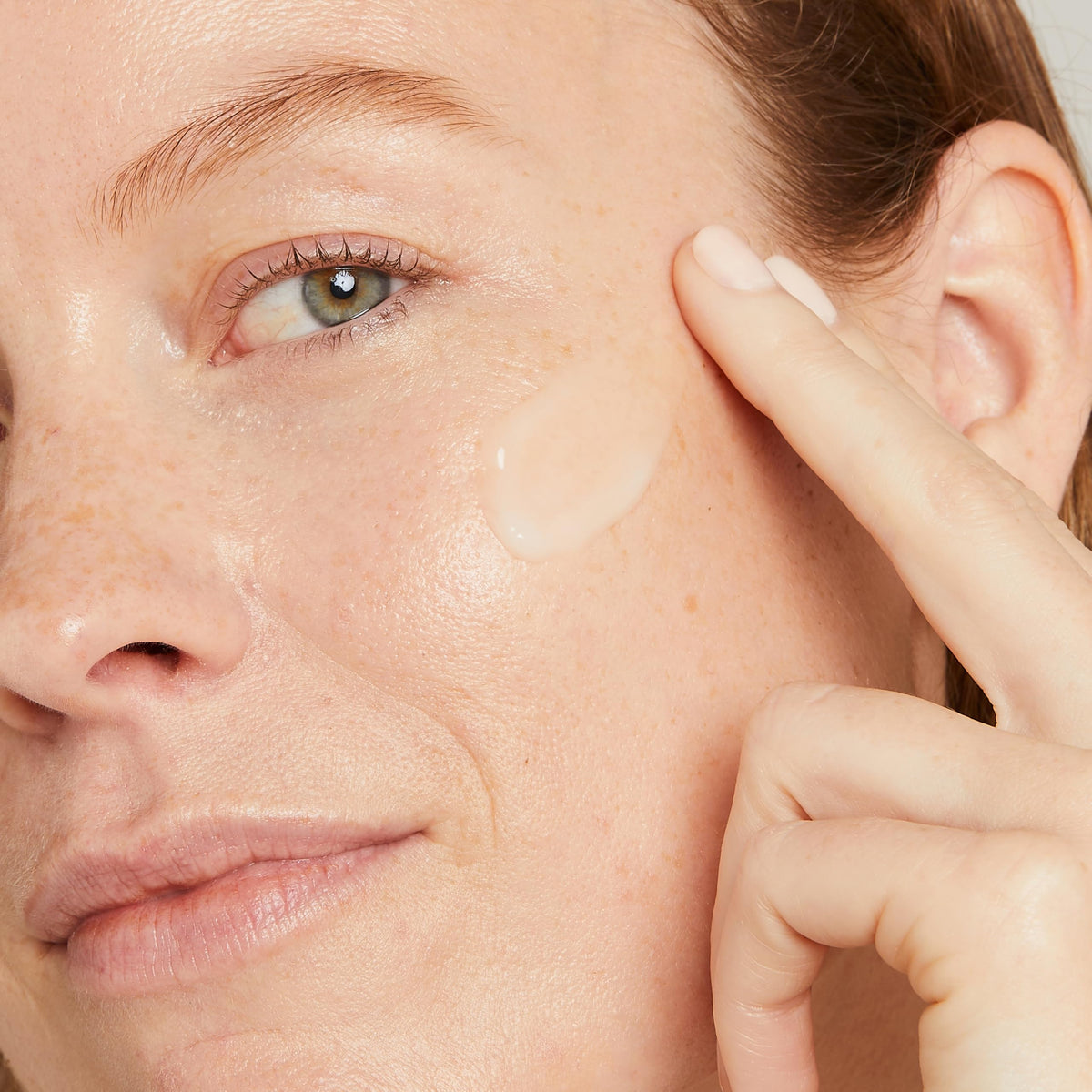 No7 ingredients label detail highlighting peptide and hyaluronic benefits