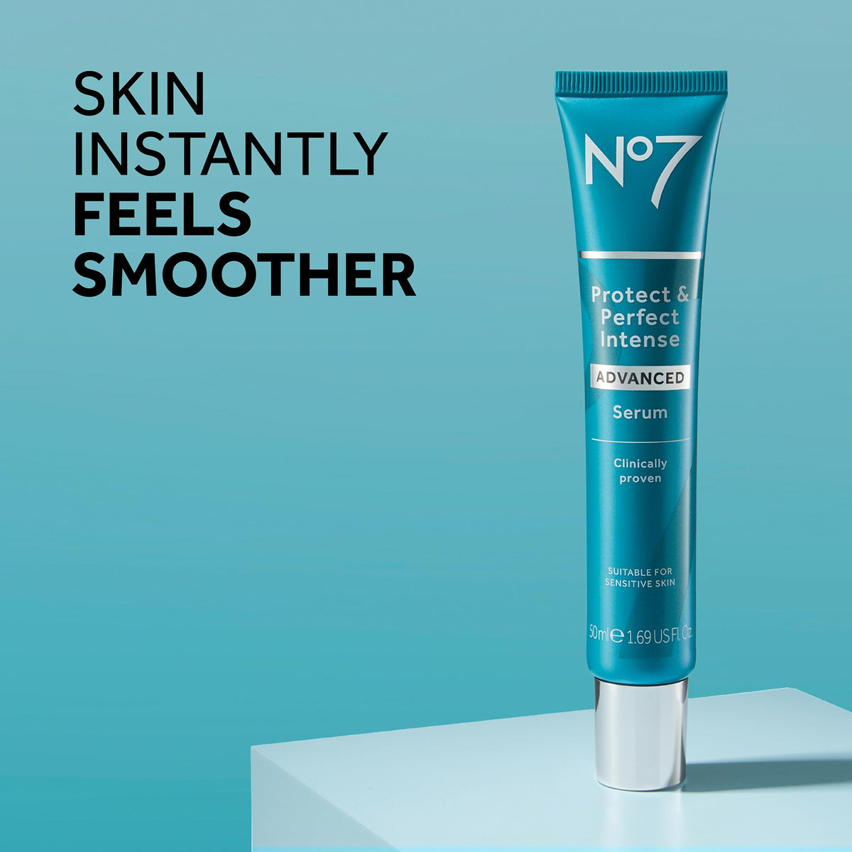 No7 serum dispensing pump with droplet illustrating easy controlled dosing