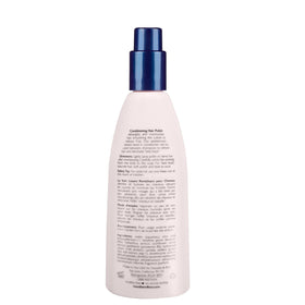 Noodle & Boo fine mist close-up showing lightweight texture for easy detangling