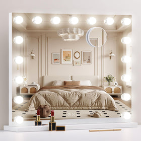 NUSVAN front view showing full 23.6x19.7 inch mirror and 17 LED bulbs, clear lighting