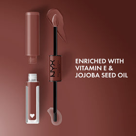 NYX PROFESSIONAL MAKEUP open applicators of pigmented base and clear gloss demonstrating precise tips