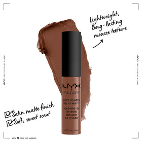 NYX PROFESSIONAL MAKEUP close-up of doe-foot applicator for precise application and smooth glide