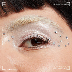 NYX PROFESSIONAL MAKEUP eyeshadow on eyelid demonstrating brightening glow