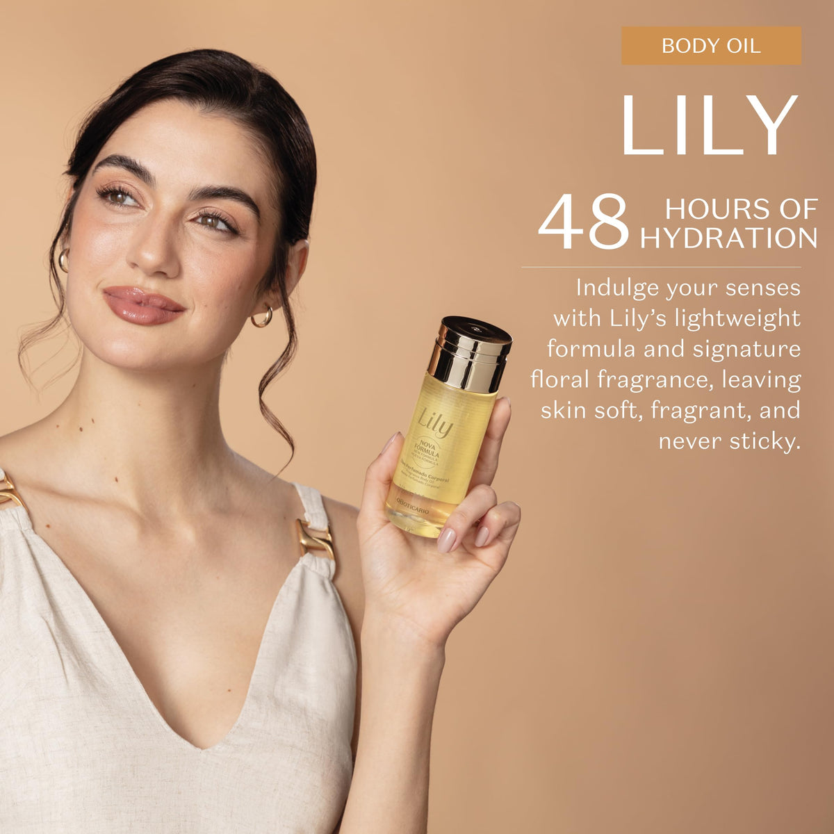 O BOTICARIO close-up glass bottle label detail highlighting lily scent and premium finish benefit: luxurious feel