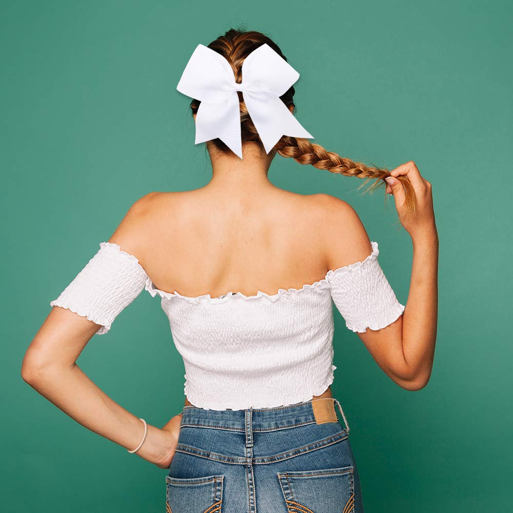 OAOLEER close-up of grosgrain ribbon texture highlighting durable, structured bow shape