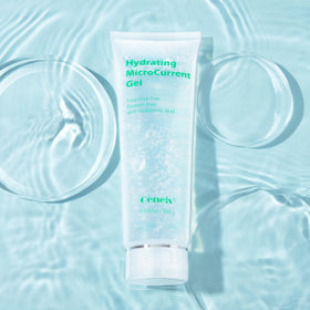 Oeneis close-up texture of clear gel highlighting smooth moisturizing slip