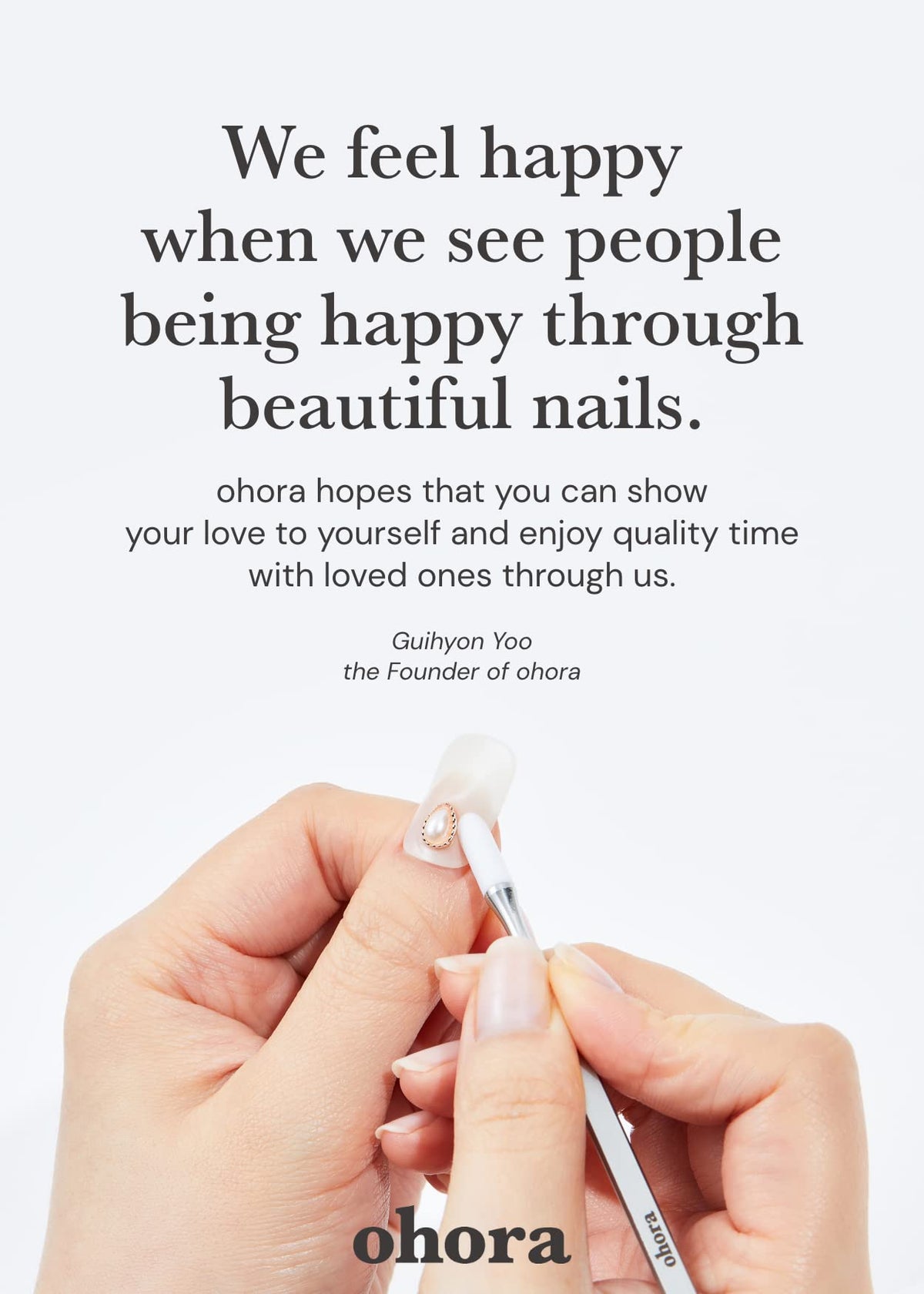 ohora lifestyle shot with sandals showing salon-look pedicure benefit