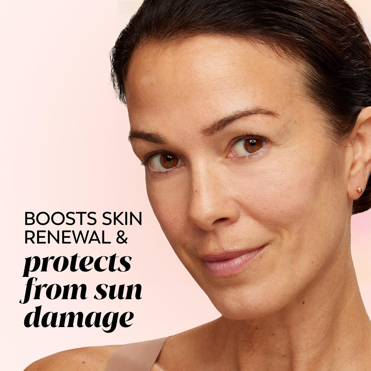 Olay close-up of cream texture highlighting hydration and lightweight finish