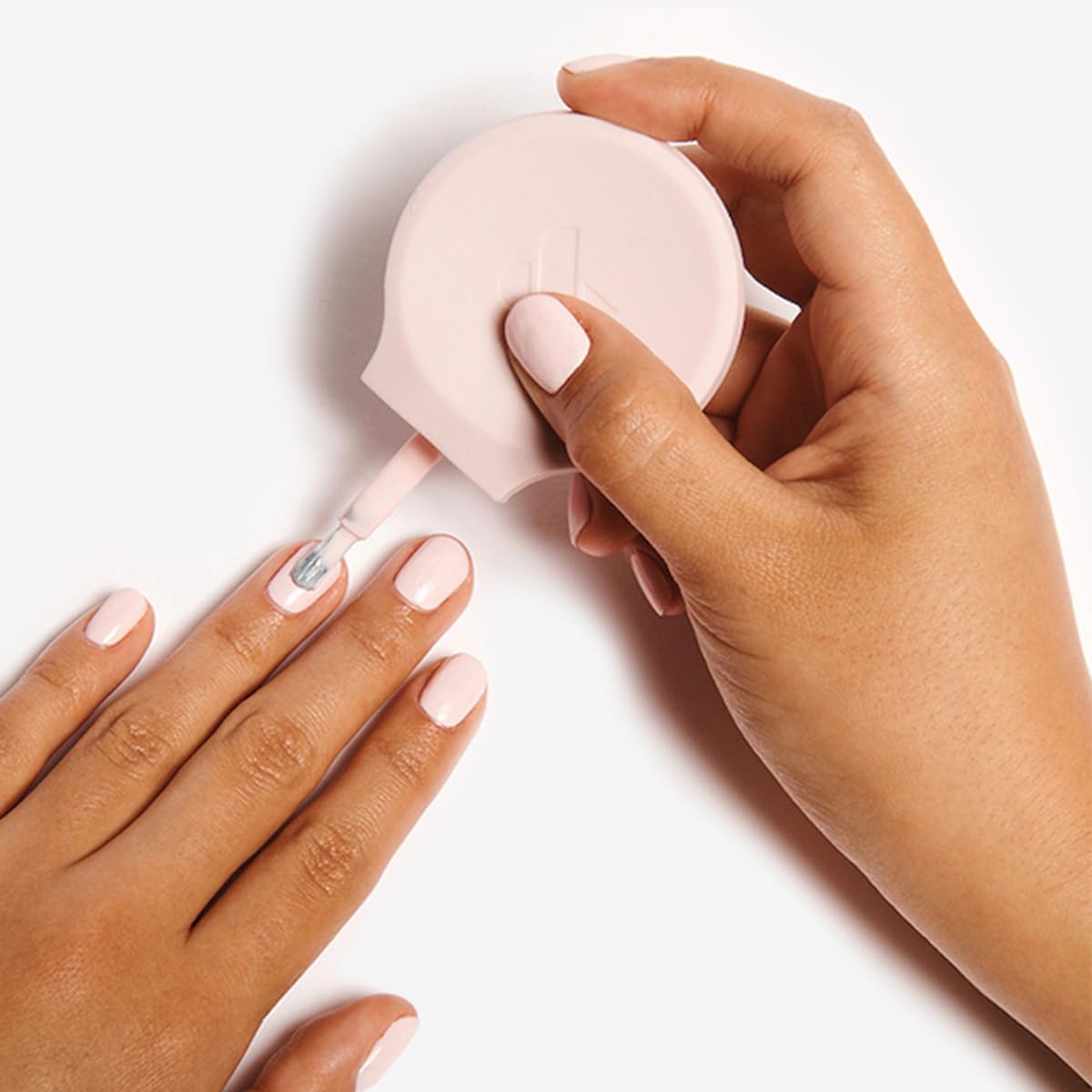 Olive & June Poppy close-up of soft silicone texture for comfortable grip