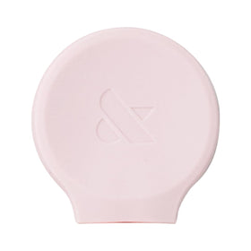Olive & June The Poppy front view showing handle and neat application benefit