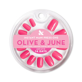 Olive & June close-up of nail curvature highlighting realistic fit benefit