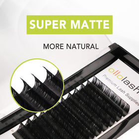 OLLOLASHES applied on lower lashes demonstrating natural lift and comfort