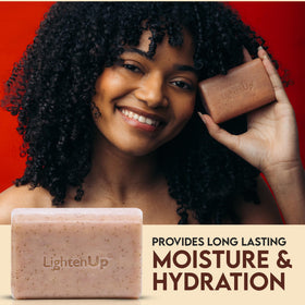OMIC Lighten-Up bar in hand demonstrating easy in-shower application and control
