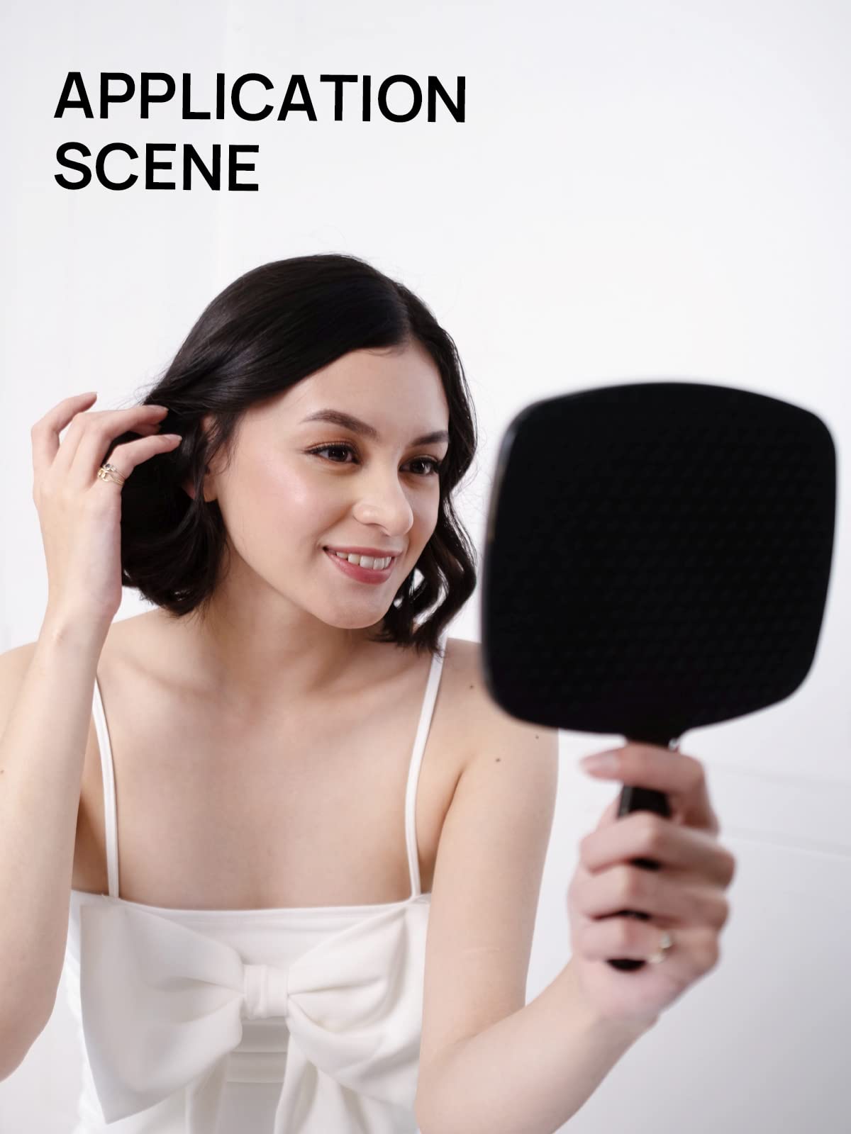 OMIRO hand mirror in use for shaving showing true-scale reflection benefit precise grooming