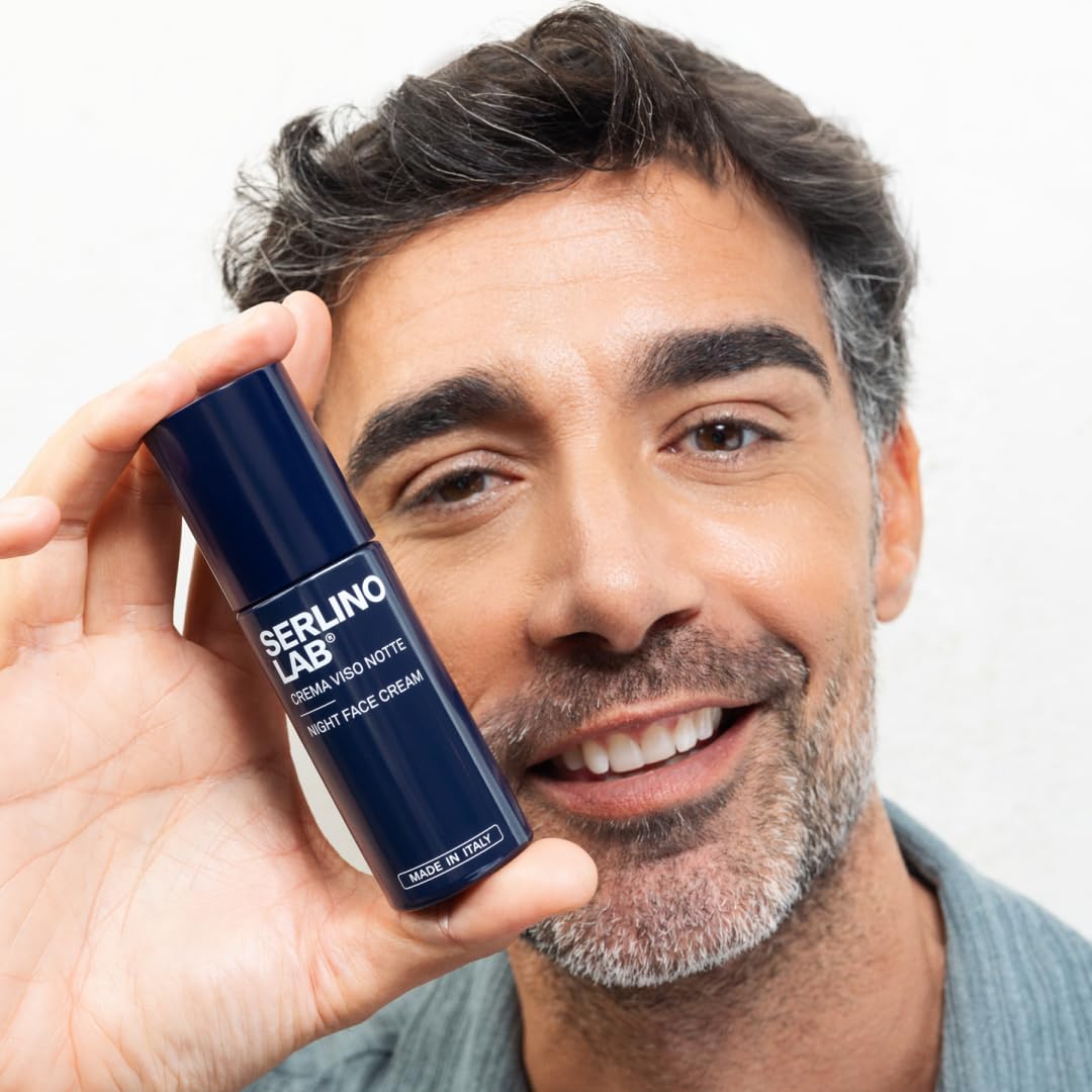 Omnis Uomo open jar with visible cream demonstrating lightweight non-greasy finish