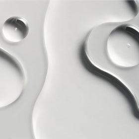 oneskin applicator releasing droplet for precise scalp targeting and reduced waste benefit