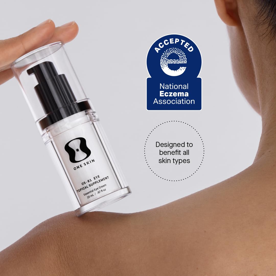 oneskin eye application demo on model demonstrating reduced puffiness benefit