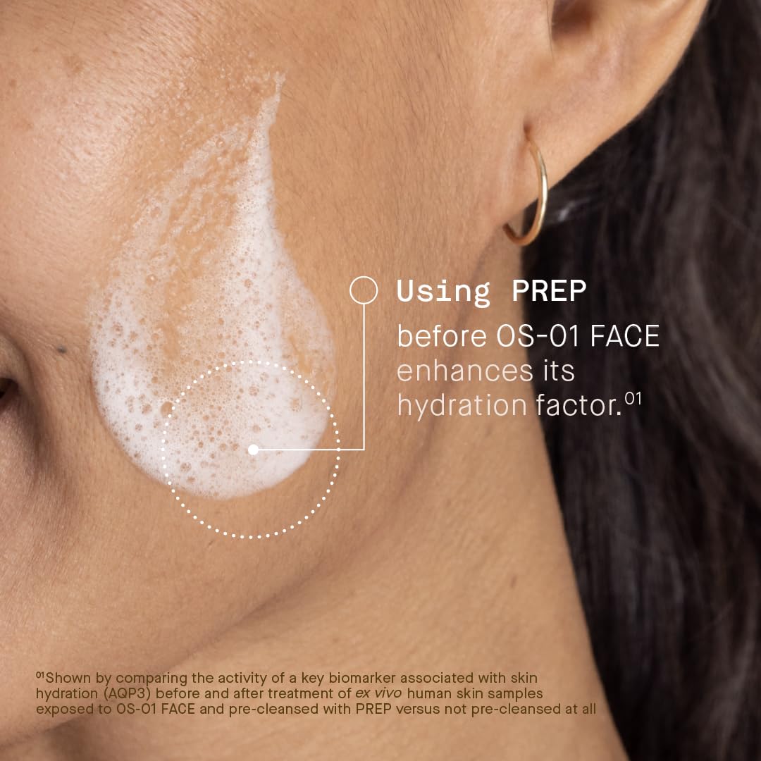 oneskin PREP pump dispensing a small amount to demonstrate easy, mess-free use
