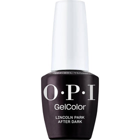 OPI bottle front view showing deep purple gel and brand polish benefit: professional finish
