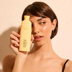 ORIBE label closeup highlighting size and Côte d’Azur scent benefit