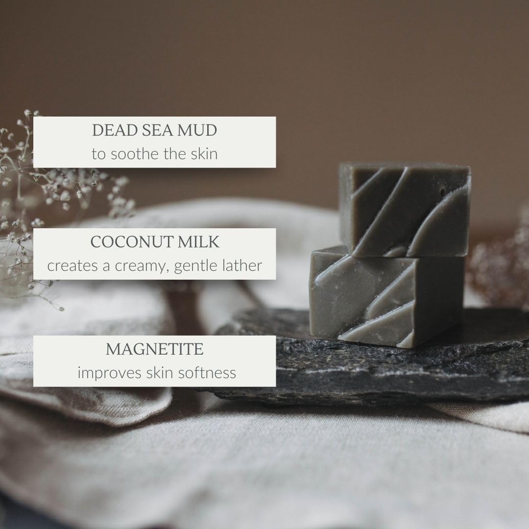 Flatlay of Osmia ingredients featuring Dead Sea mud and botanical oils for mineral benefits