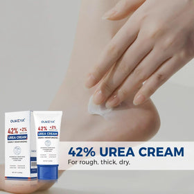 OUKEYA cream texture close-up highlighting rich, fast-absorbing formula benefit