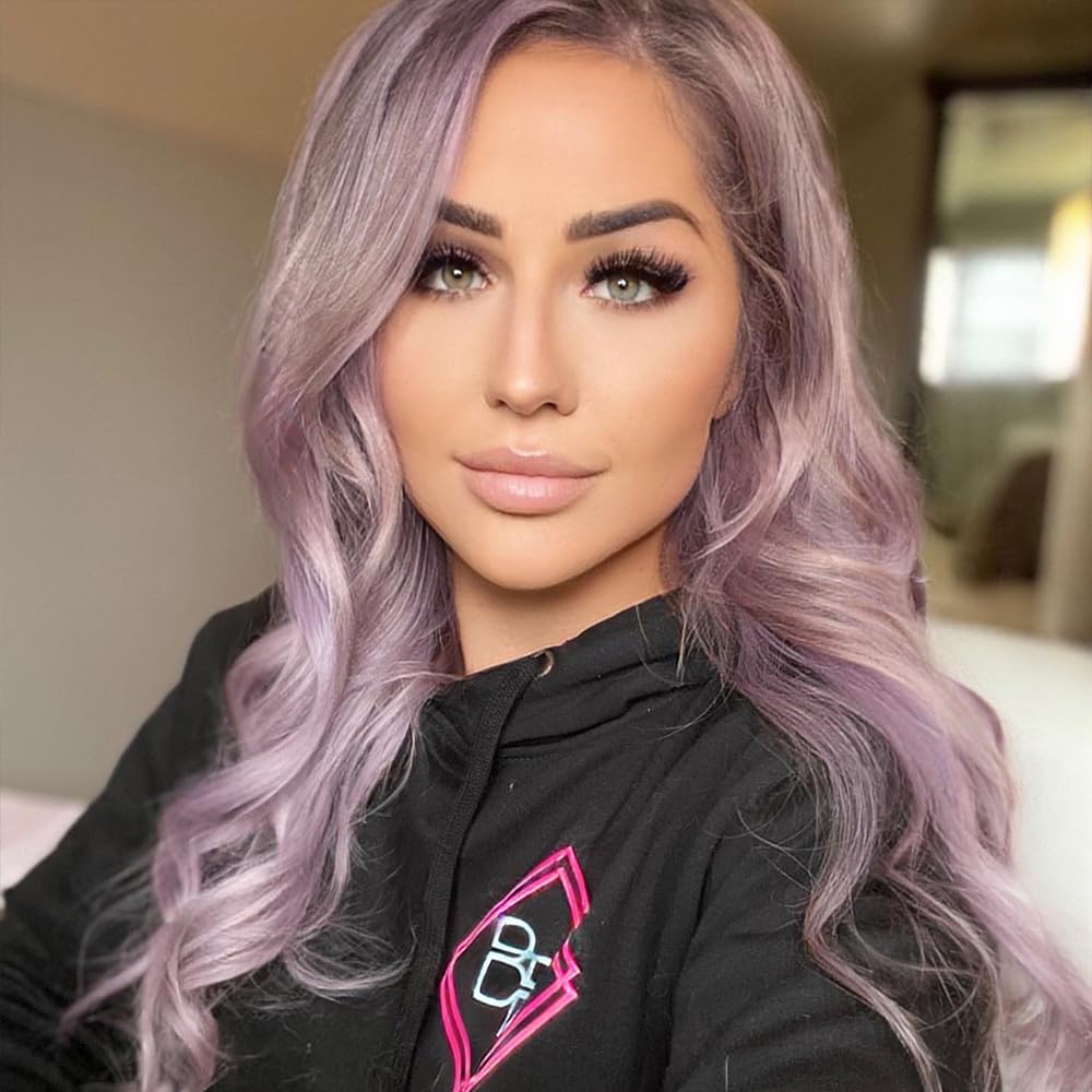 oVertone creamy lilac conditioner texture demonstrating rich hydration