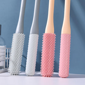 OWIIZI scrubber beside ruler showing 15.7-inch reach for ease benefit