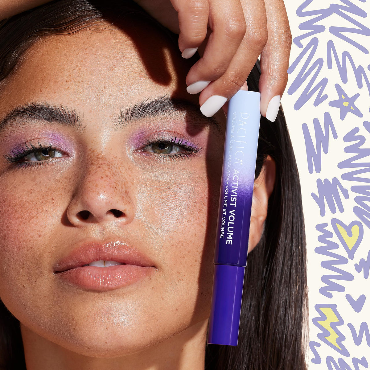 Pacifica curved vegan brush close-up for precise lift and clump-free volume benefit