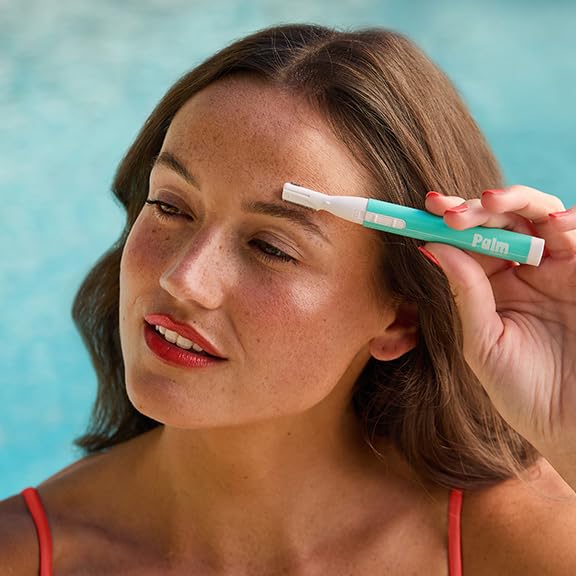 palmperfect with AAA battery installed showing immediate use and included power
