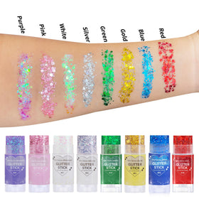 paminify lifestyle image of festival attendee wearing glitter for eye-catching effect