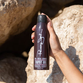 Panama Jack oil texture close-up highlighting lightweight feel and quick absorption