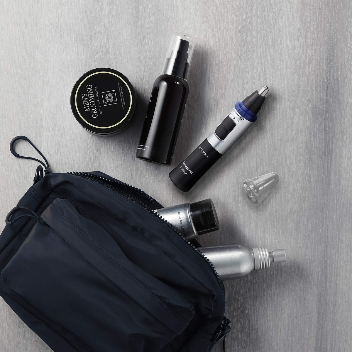 Panasonic ER-GN30 with protective cap and cleaning brush for easy maintenance