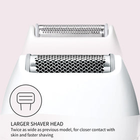 Panasonic trimmer head detail showing sharp edges for precise shaping benefit