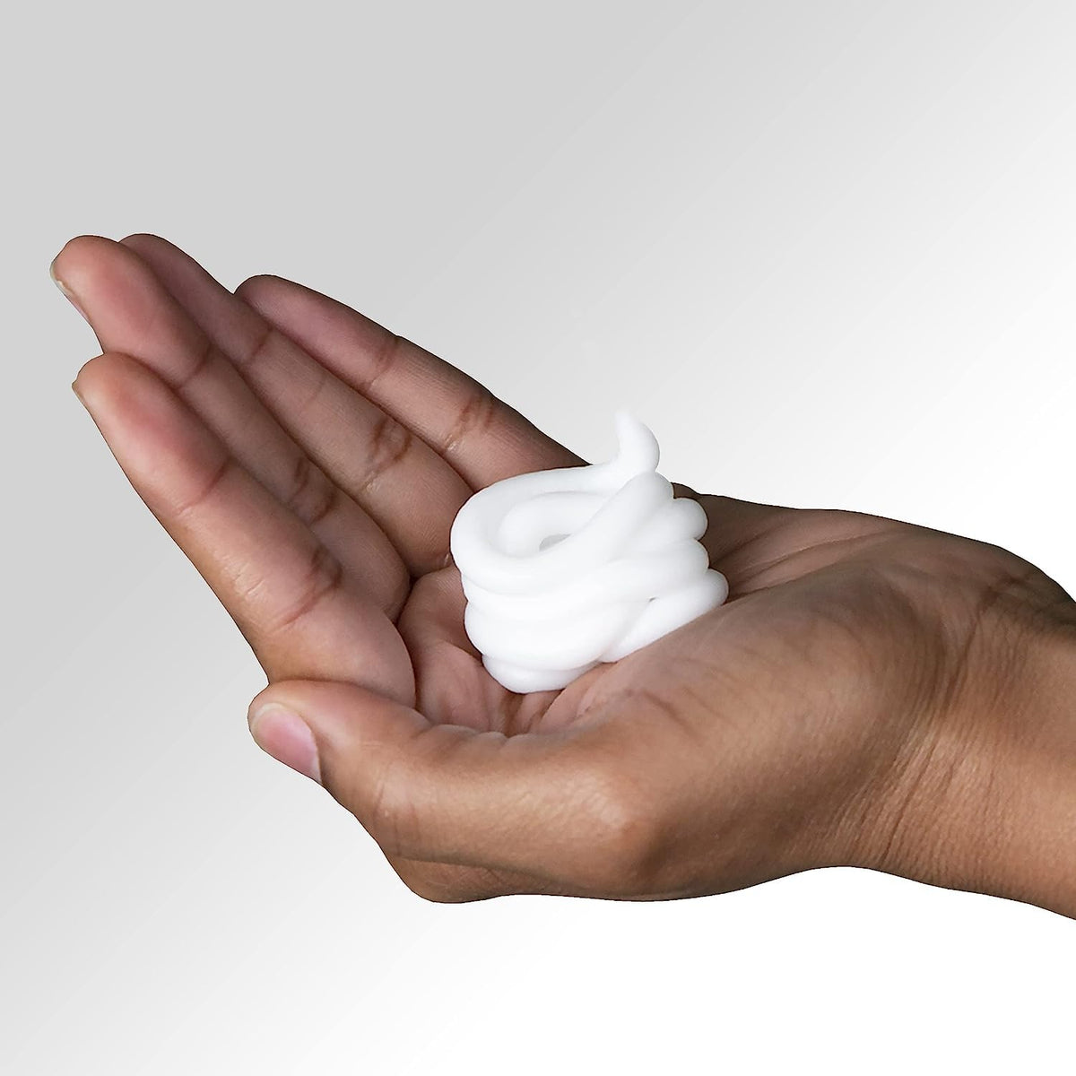 Pantene conditioner cream consistency showing smooth detangling benefit