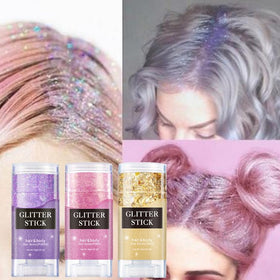 PAQIMAN used on hair and lips showing versatile multi-area wearable sparkle